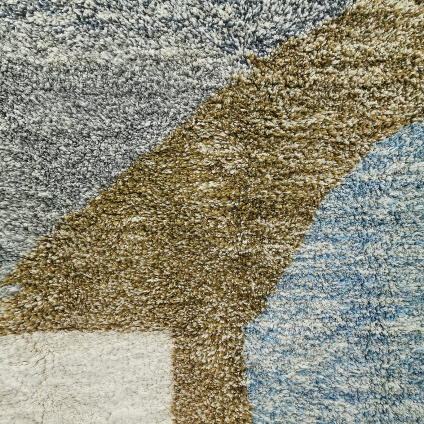 Echo Rug  - Knotted Weave