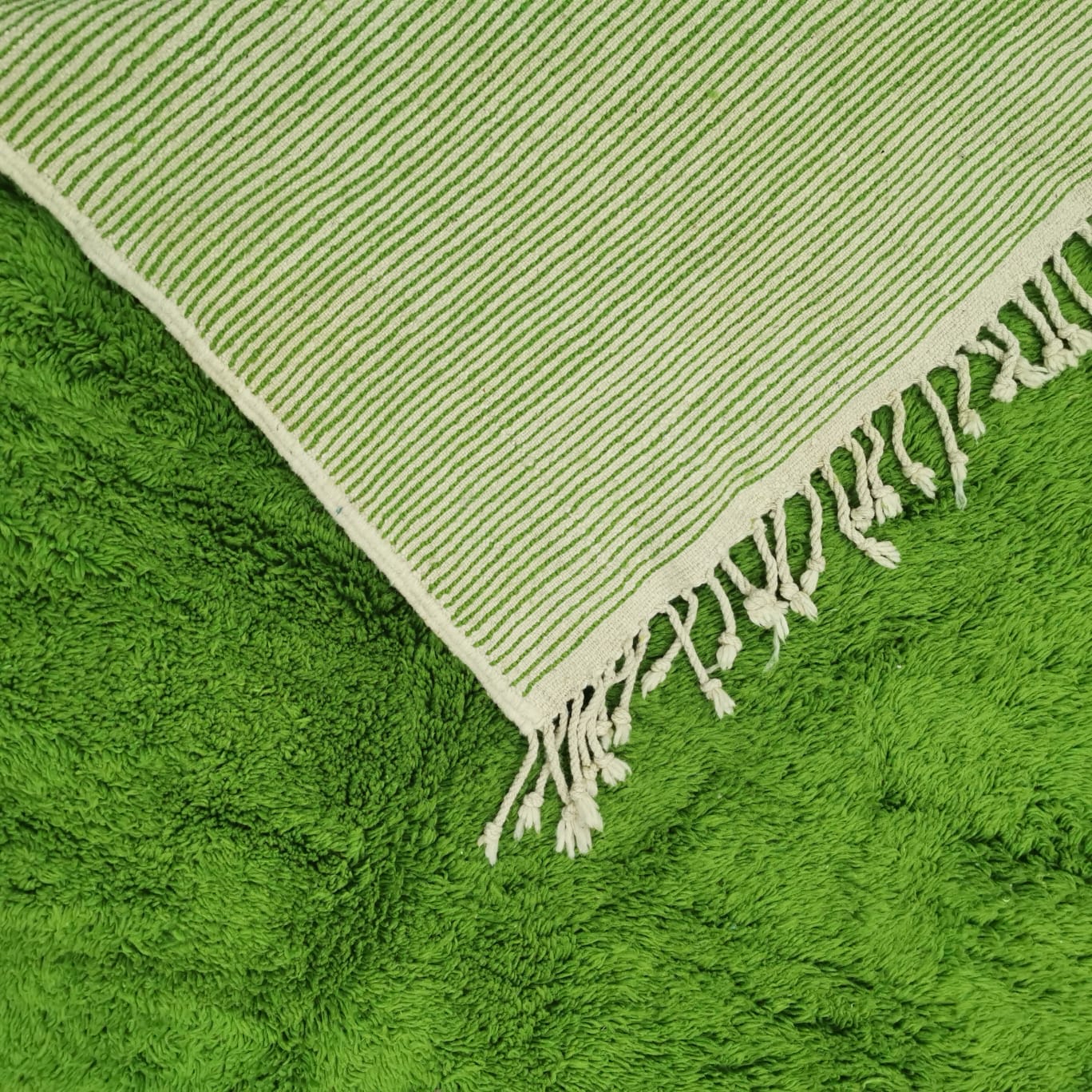 Kiwi Rug  - Knotted Weave