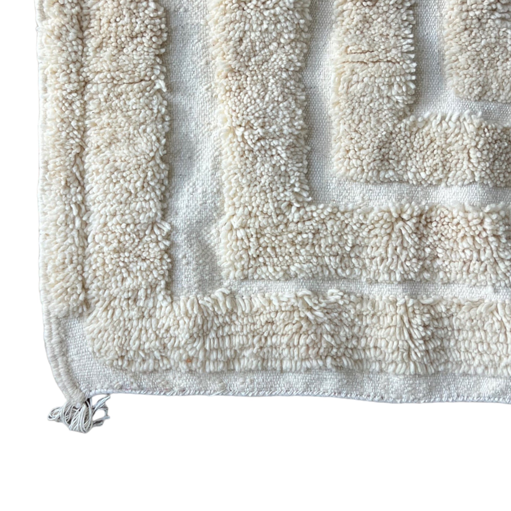 Taz Rug - White - High-Low