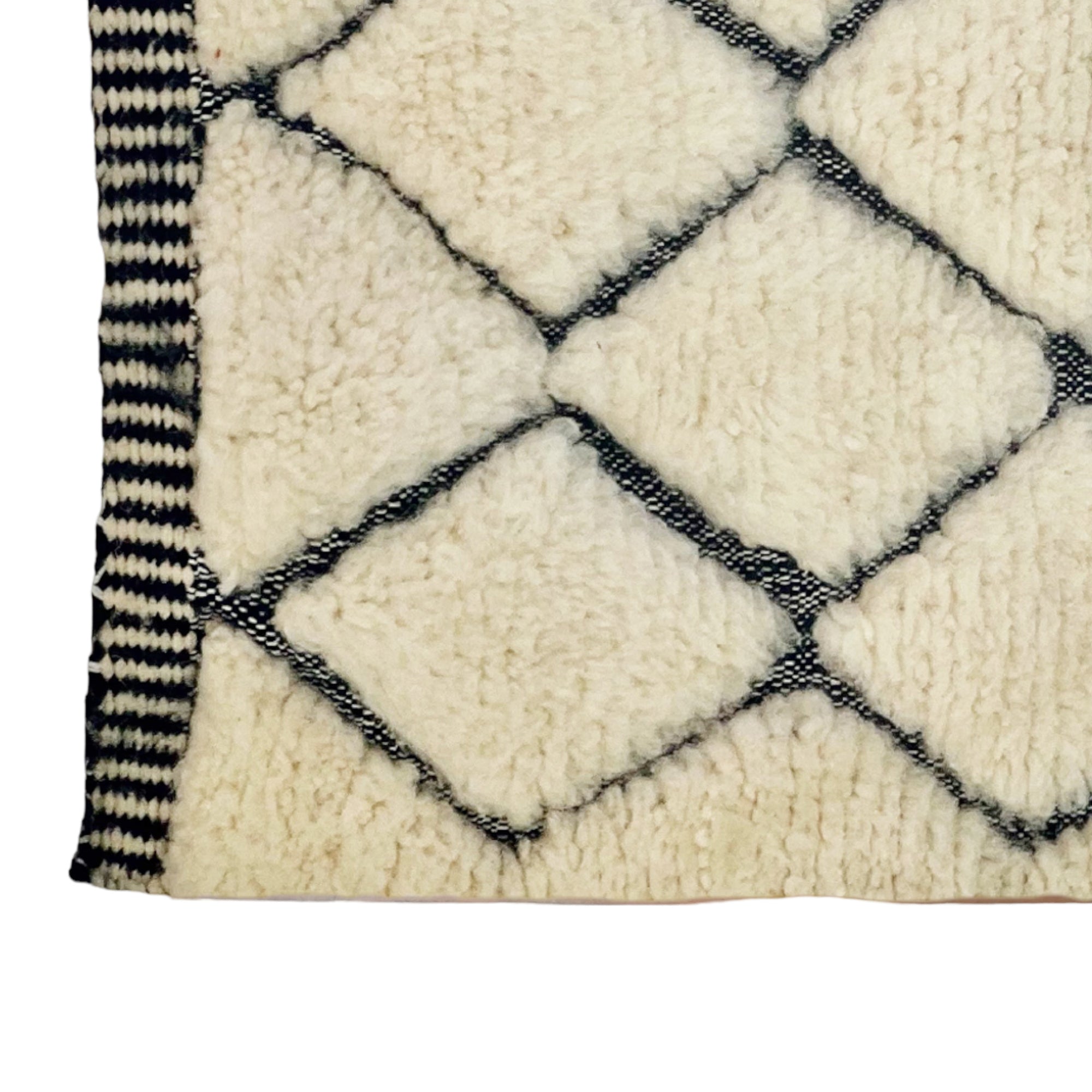 Giroud Rug - White - High Low Pile