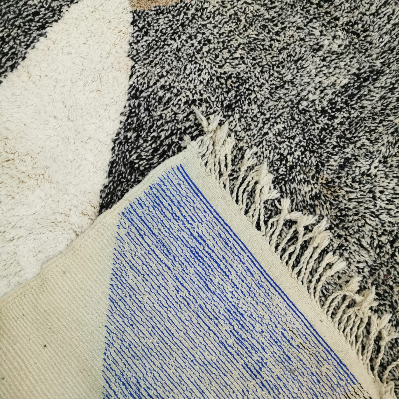 Echo Rug  - Knotted Weave