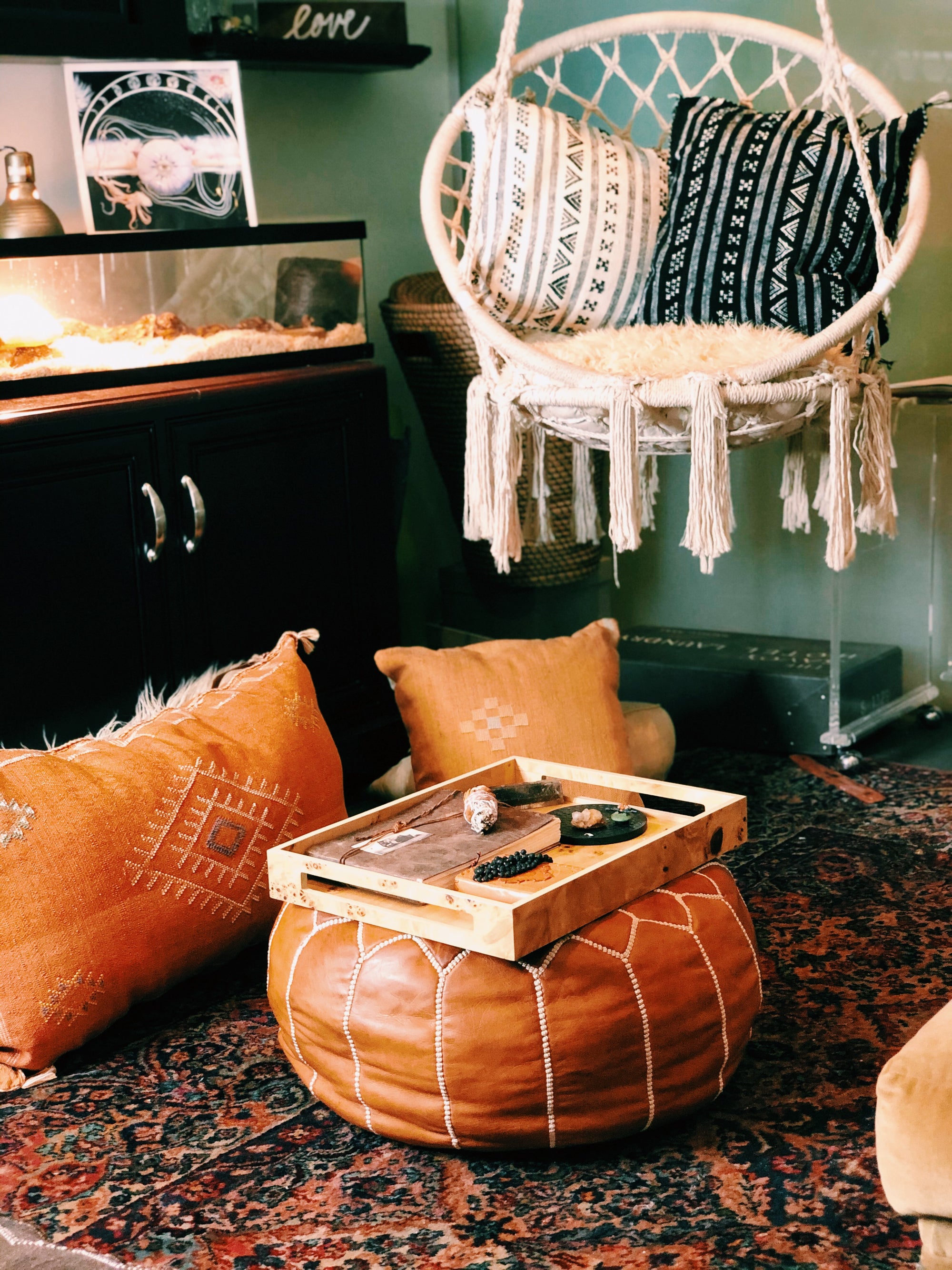 Handcrafted Leather Moroccan Pouf – Stylish & Versatile Home Décor